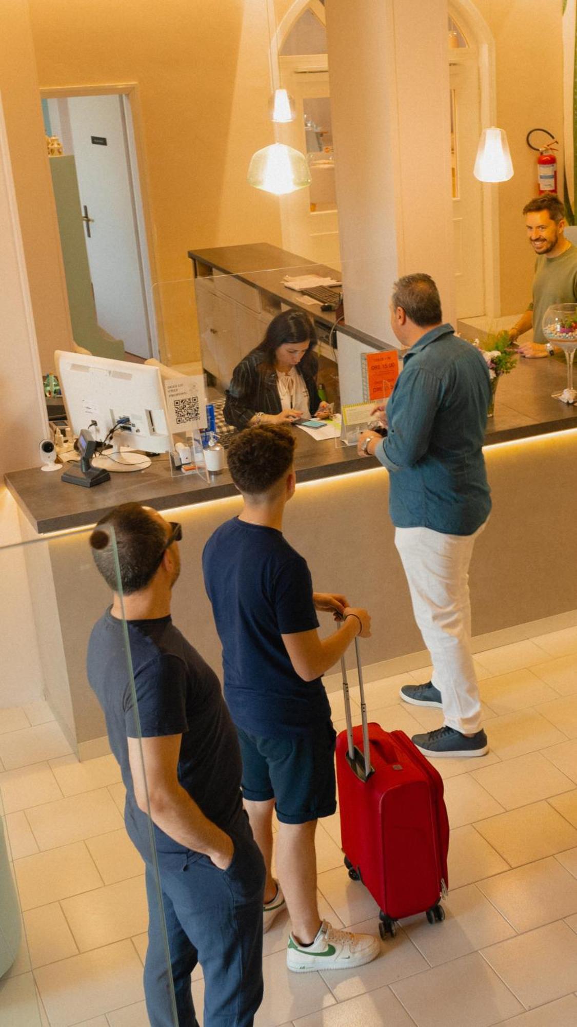 Hotel Dei Bizantini & Villaggio Campo Dei Messapi 산 피에트로 인 베바냐 외부 사진