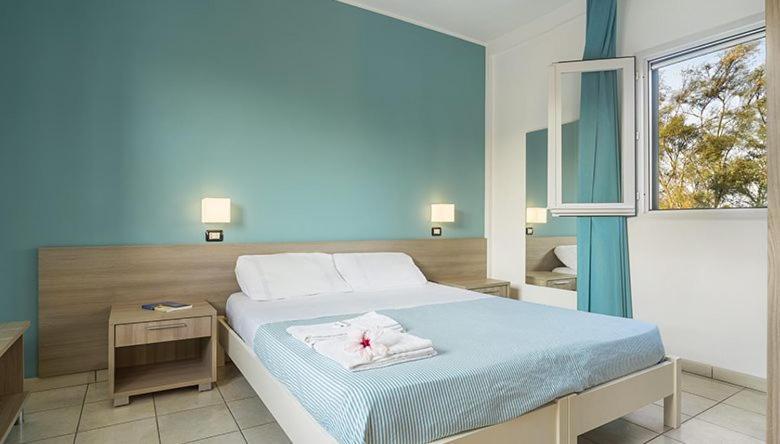 Hotel Dei Bizantini & Villaggio Campo Dei Messapi 산 피에트로 인 베바냐 외부 사진