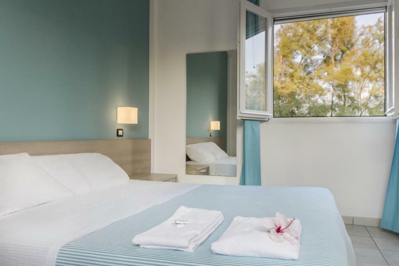 Hotel Dei Bizantini & Villaggio Campo Dei Messapi 산 피에트로 인 베바냐 외부 사진